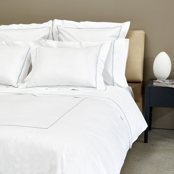 Color_White / Wilton Blue