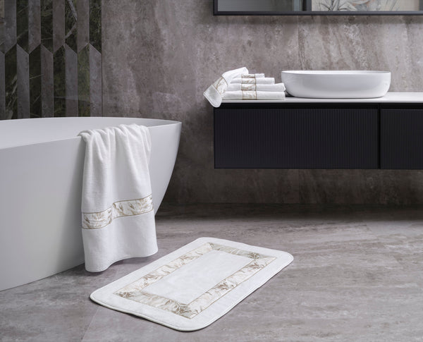 Color_White / Beige
