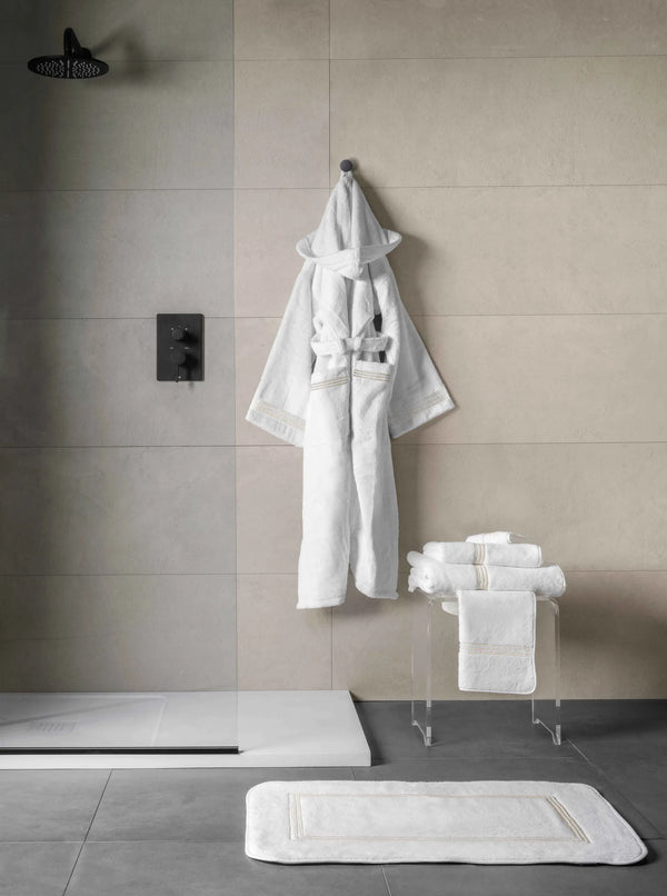 Platinum Luxury Bath Towel